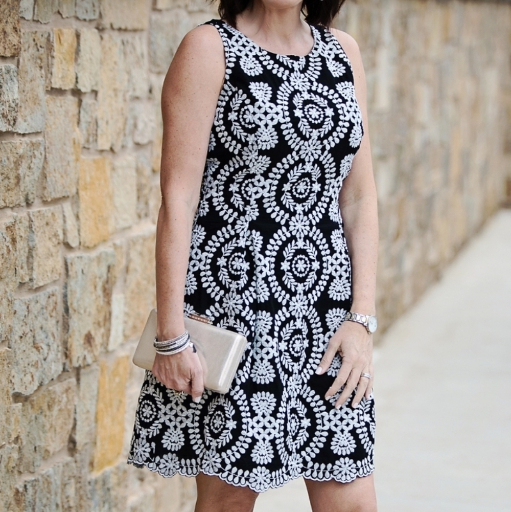 NWT Tommy Hilfiger Black and White Embroidered Midi Dress Size 10